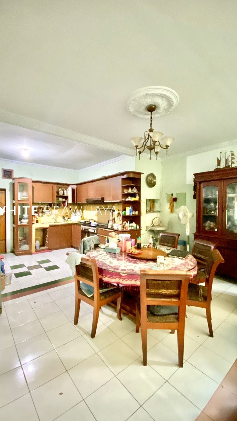 Rumah Hitung Tanah Area Cipete