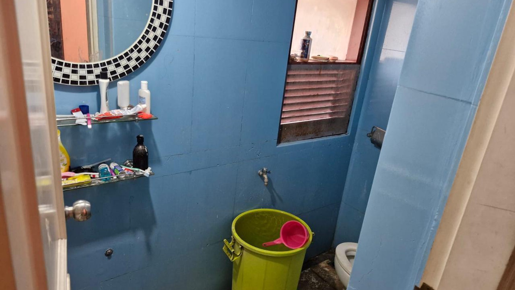 Rumah Hitung Tanah Area Cipete