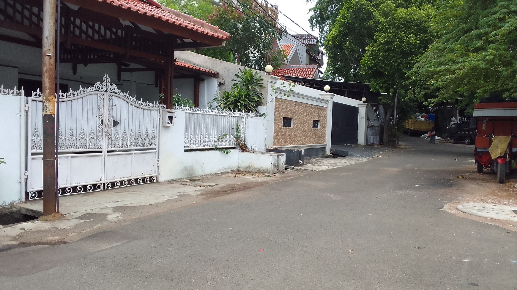 Rumah Hitung Tanah Area Cipete
