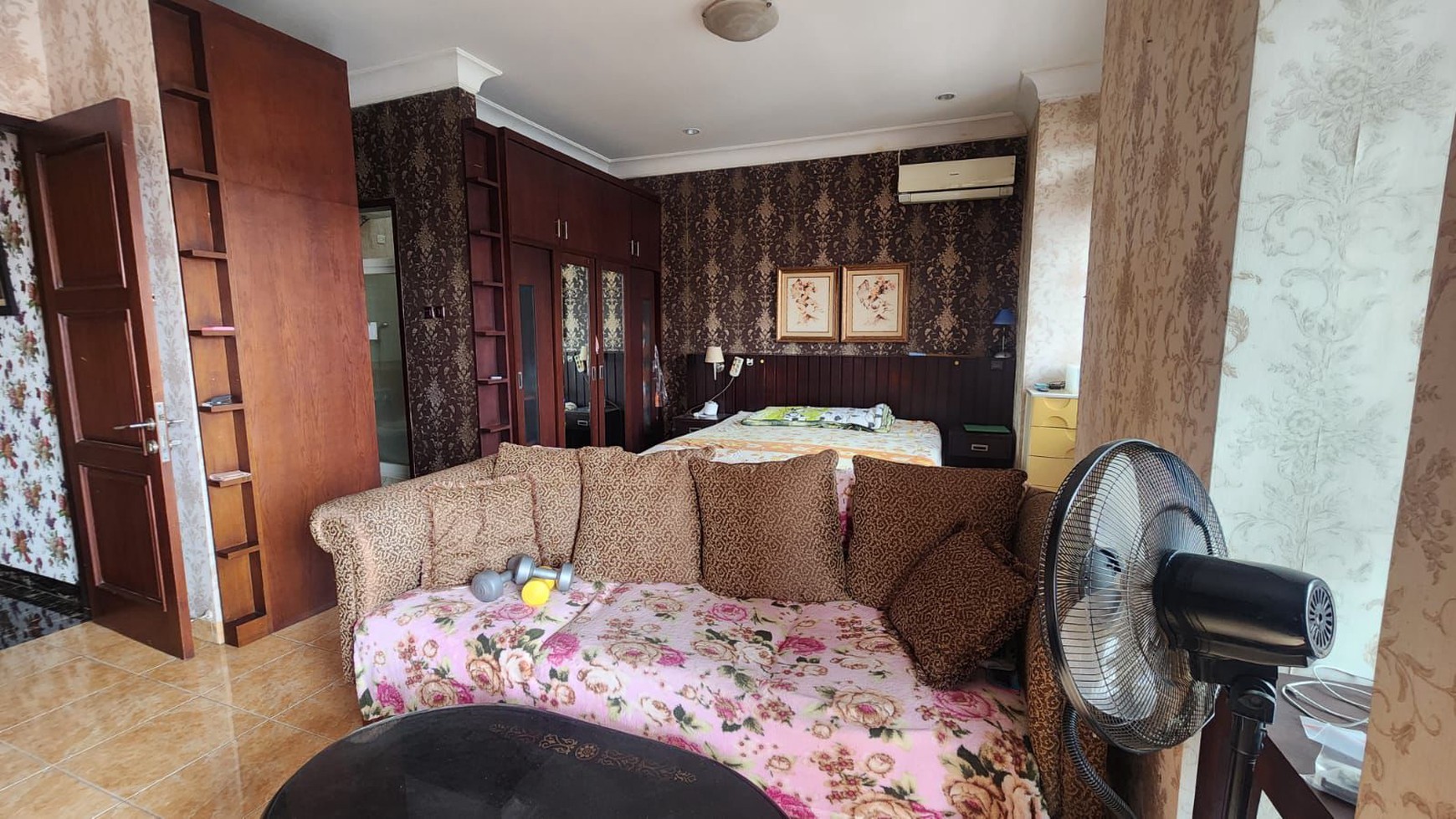 Rumah Hitung Tanah Area Cipete