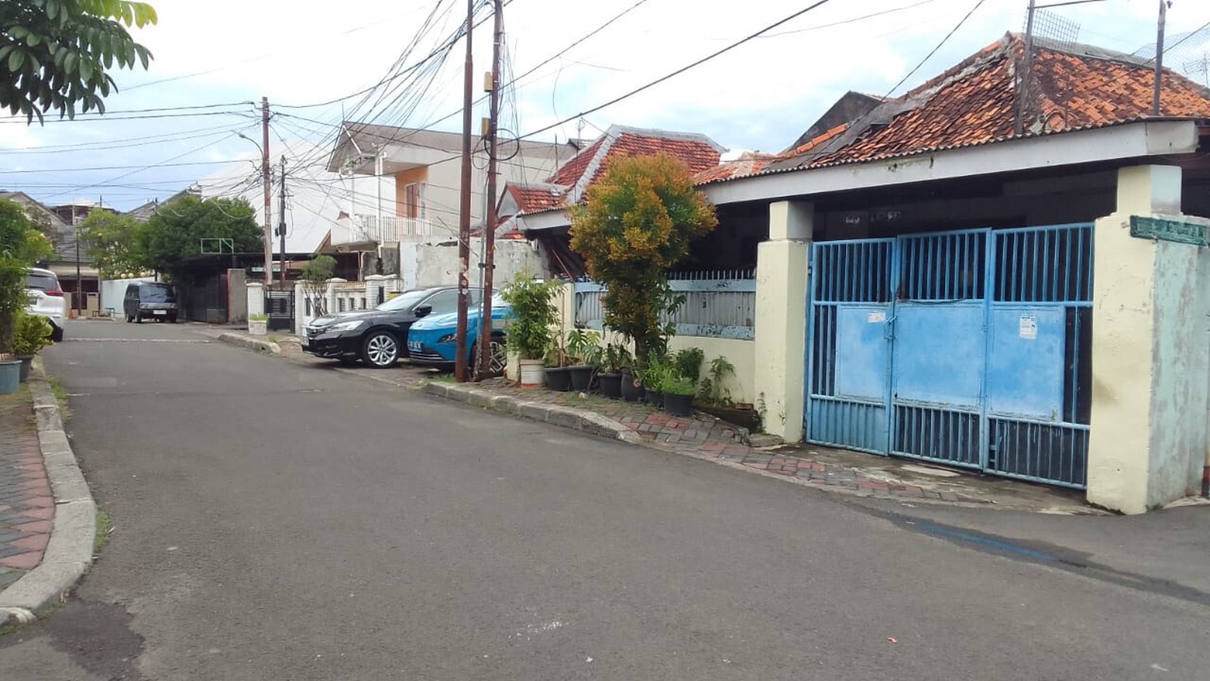 Rumah Strategis Di Hook Hitung Tanah Di Tebet Timur Diapit Jl. Tebet Raya Dan Jl. Tebet Timur Raya Dijual Seharga NJOP