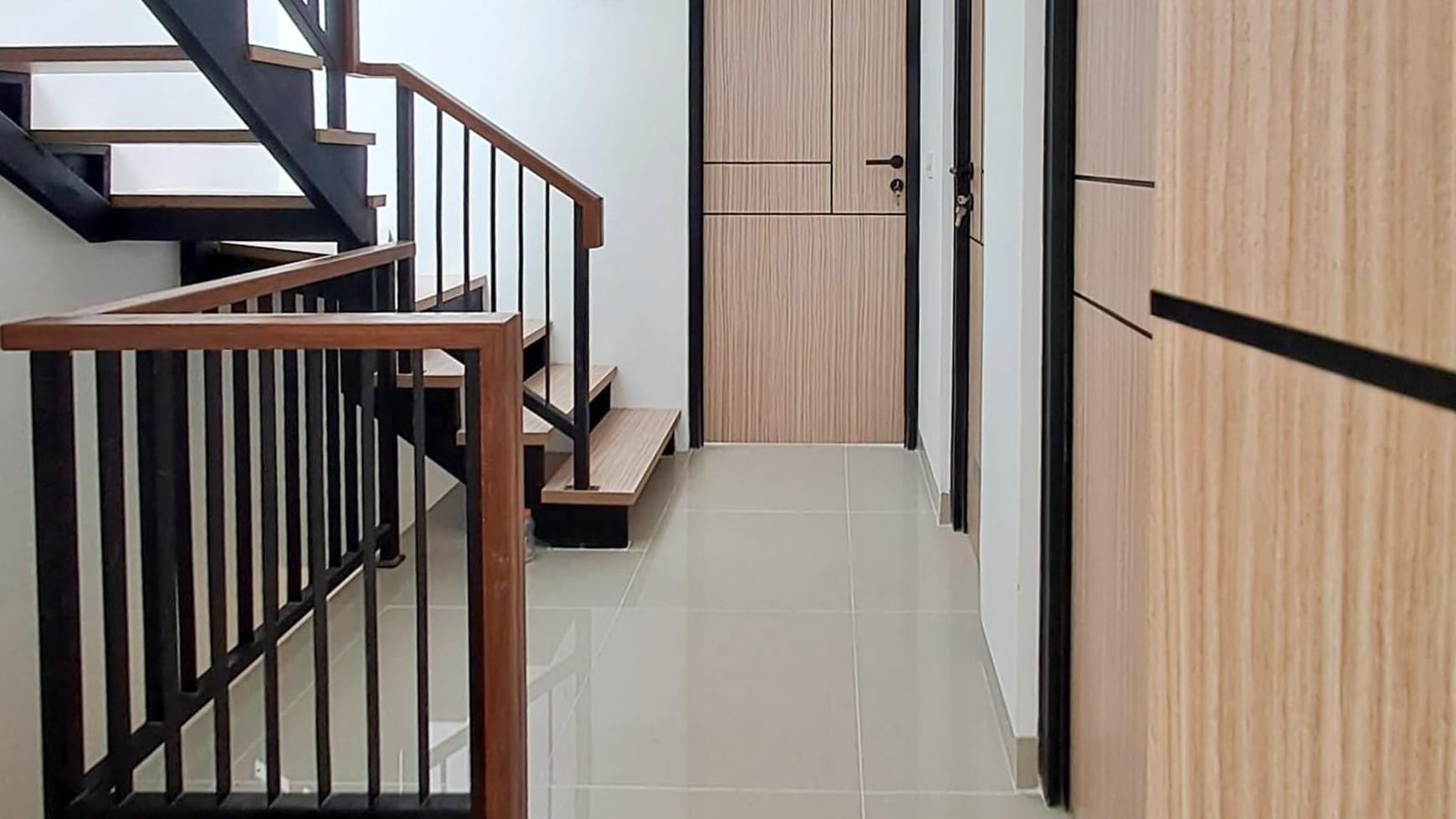 Dijual Rumah Baru Modern Minimalis di Graha Raya Bintaro 