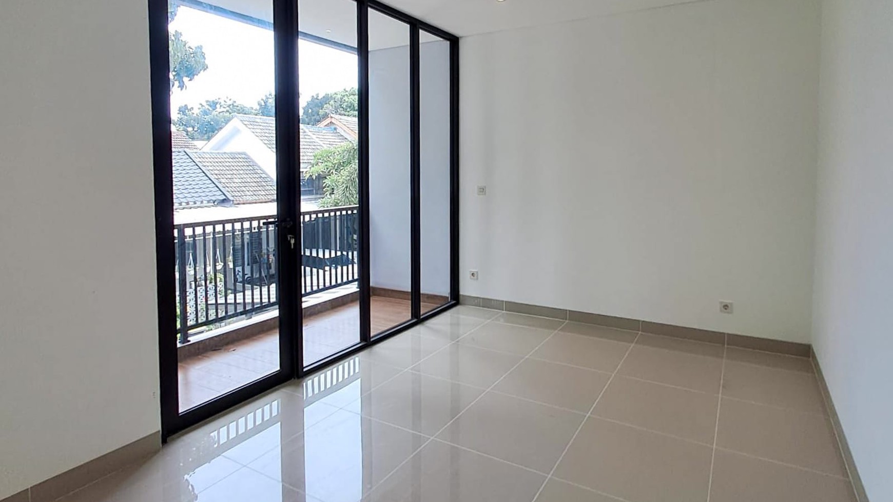 Dijual Rumah Baru Modern Minimalis di Graha Raya Bintaro 