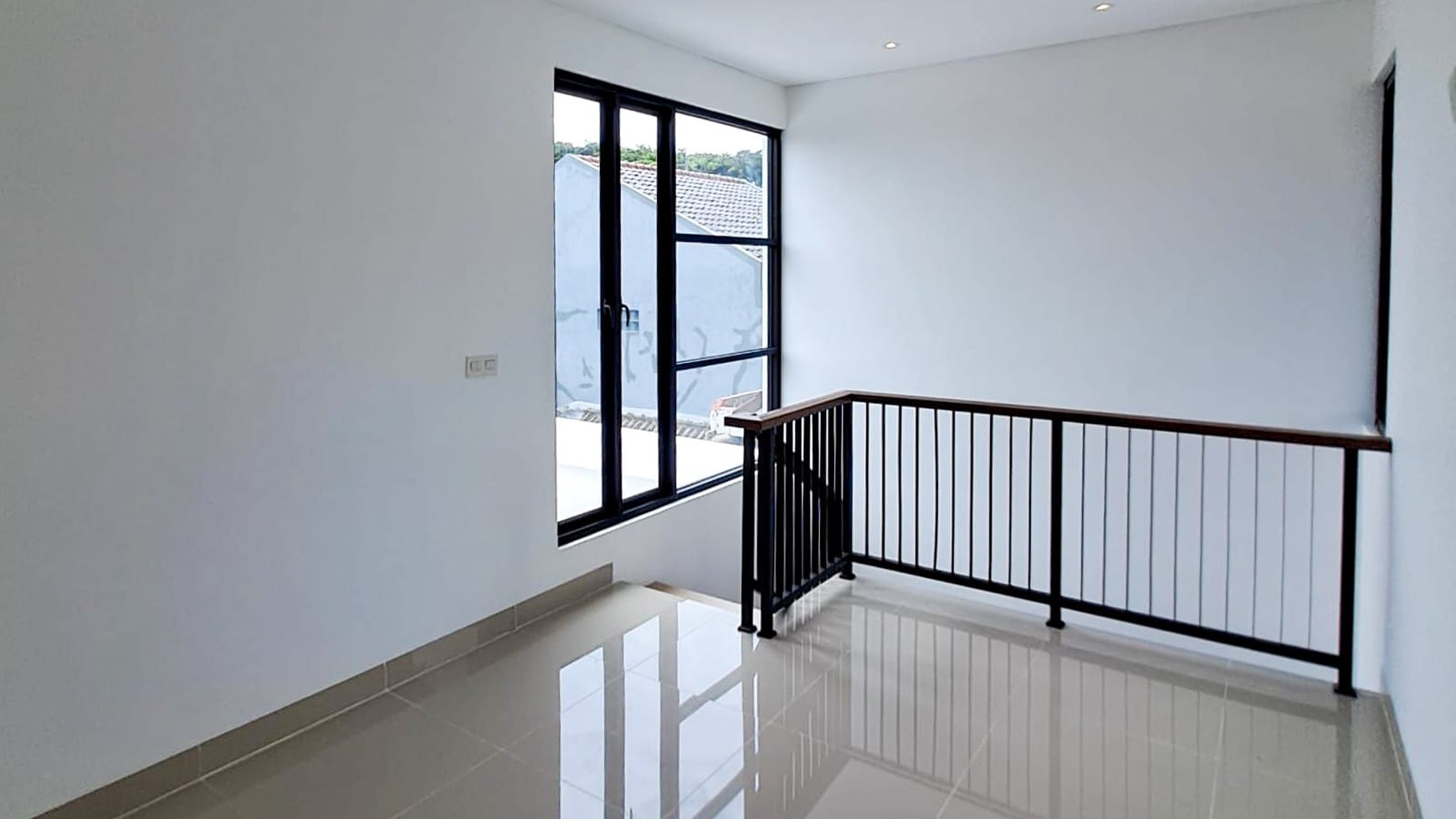 Dijual Rumah Baru Modern Minimalis di Graha Raya Bintaro 