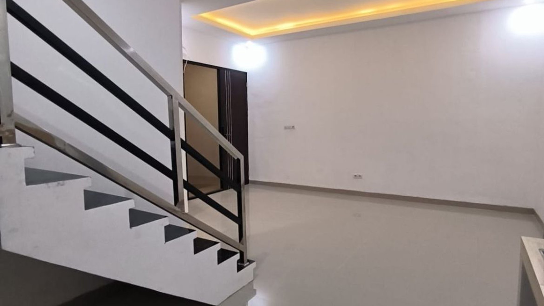 DIJUAL RUMAH MODERN MINIMALIST SIMPANG DARMO PERMAI SELATAN