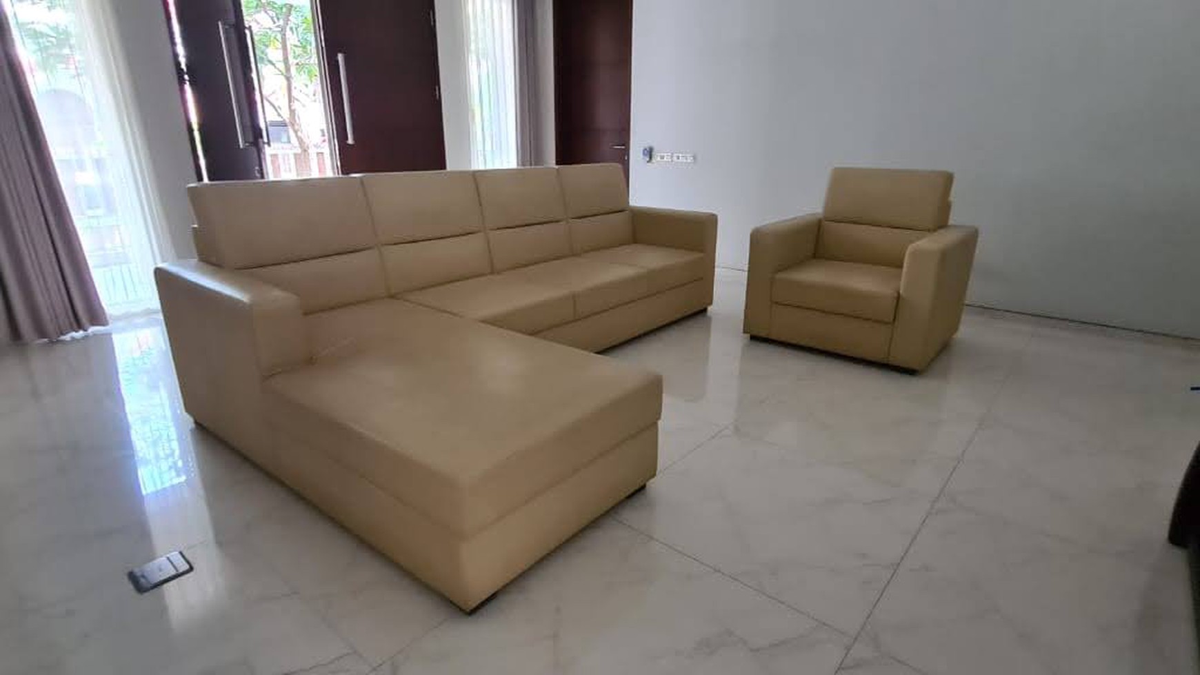 DIJUAL HUNIAN MEGAH FULLY FURNISH DARMO PERMAI TIMUR