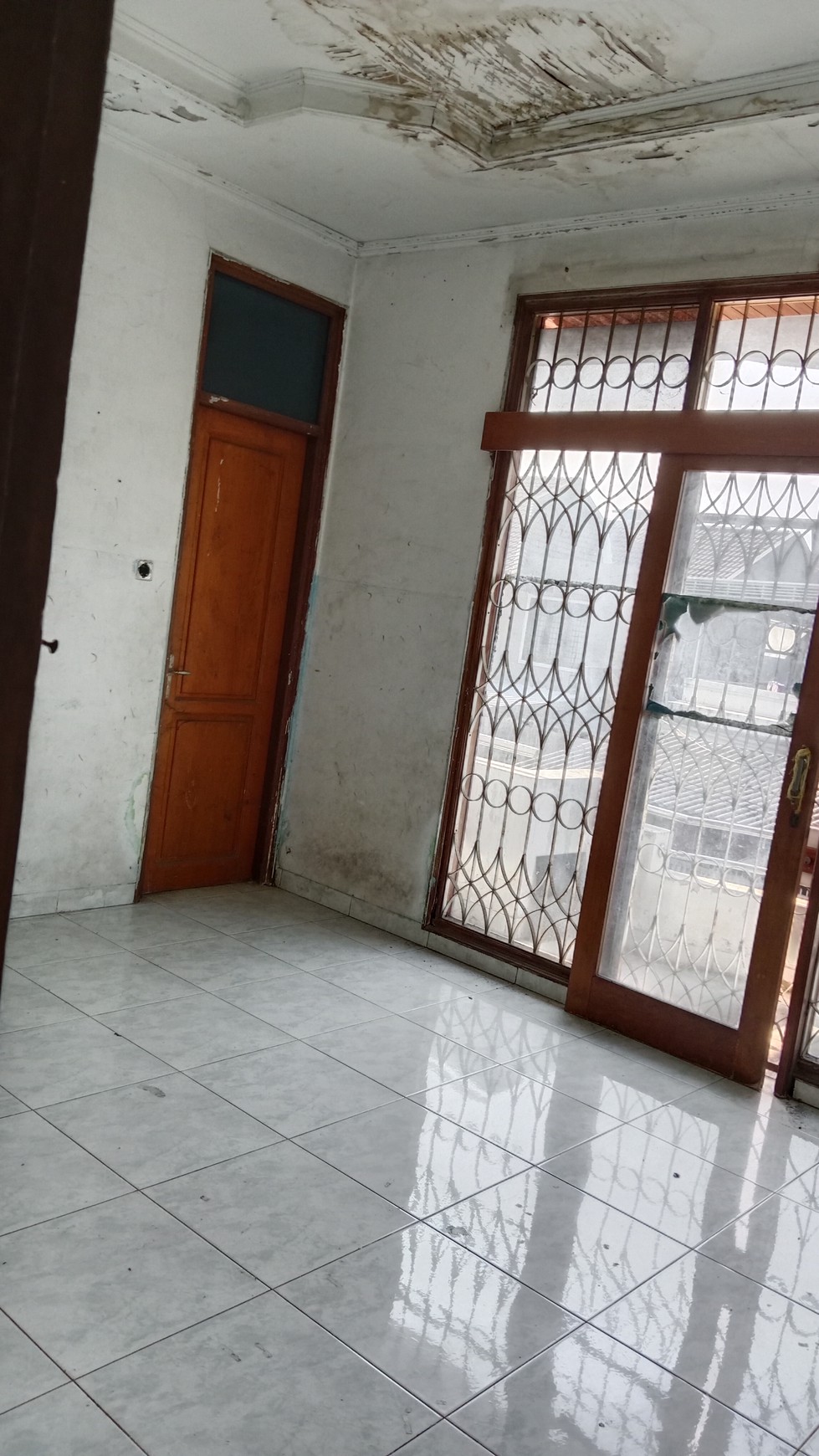 DIJUAL RUMAH MAINROAD  THI  BANDUNG