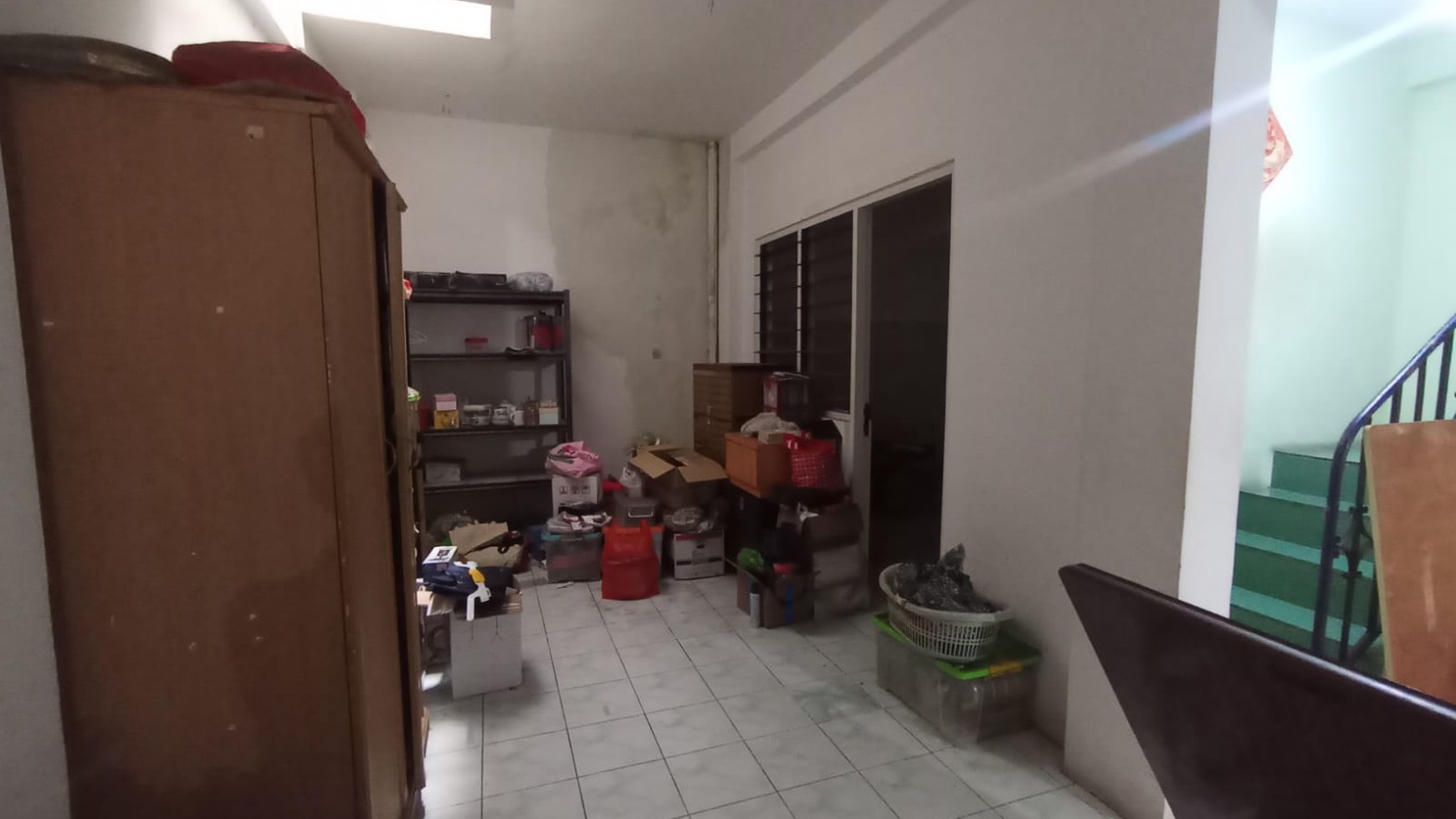 DISEWAKAN RUMAH 2 LANTAI KONDISI BAGUS DARMO INDAH TIMUR