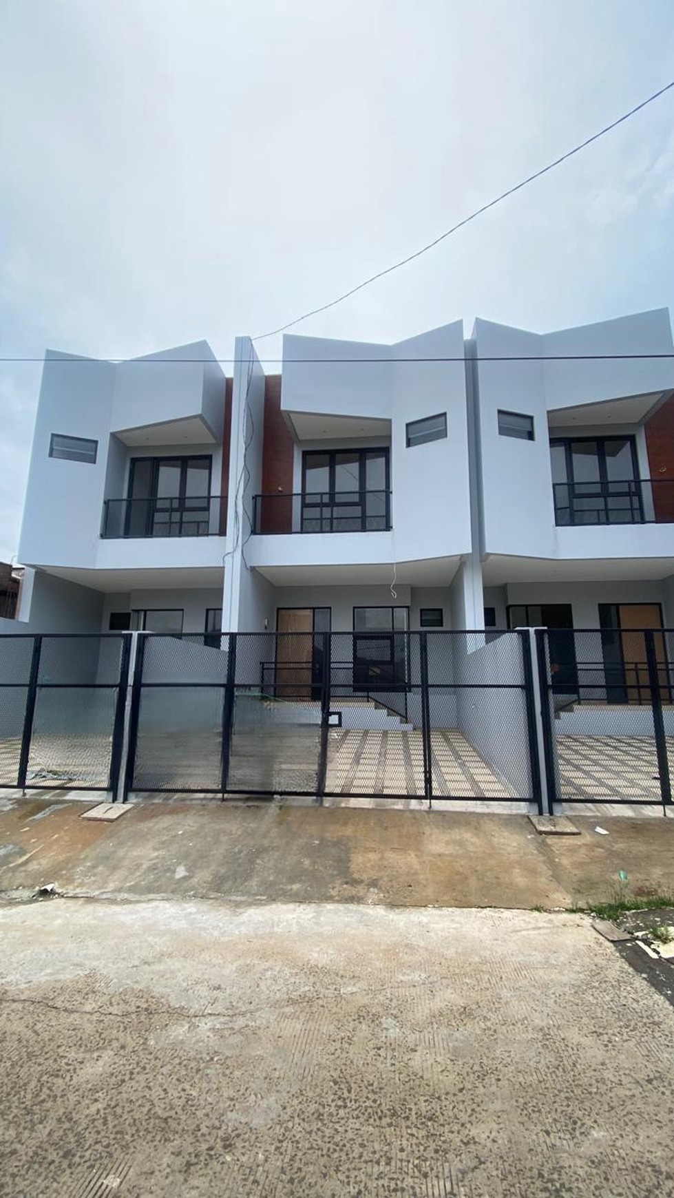 Brand New Rumah Minimalis Modern di Cinere Akses Mudah Ke Tol Brigif