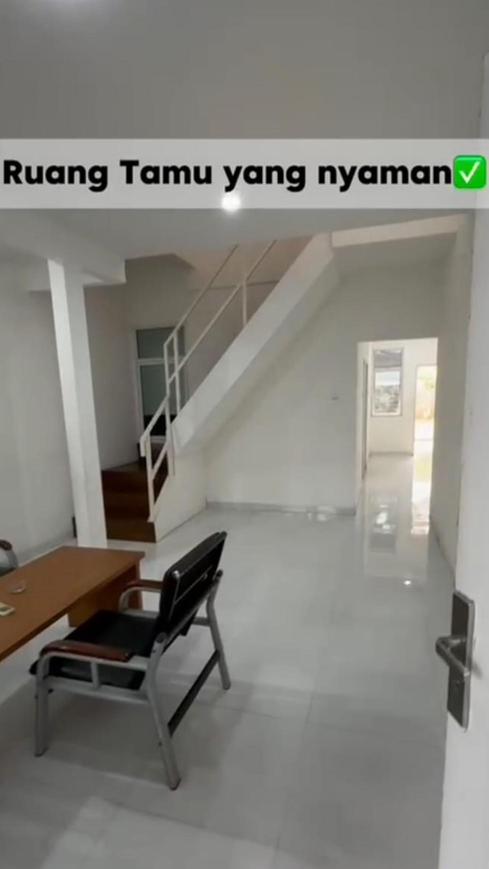 Rumah Siap Huni Baru Renovasi berada diarea BSD Dijual Dengan Harga menarik 