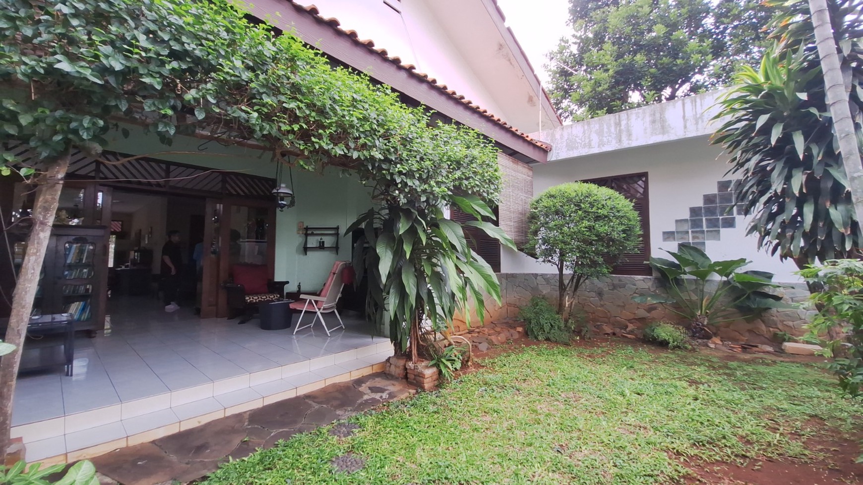 Rumah Terawat dalam Komplek Cinere, Harga Termurah - Nego Sampai Deal