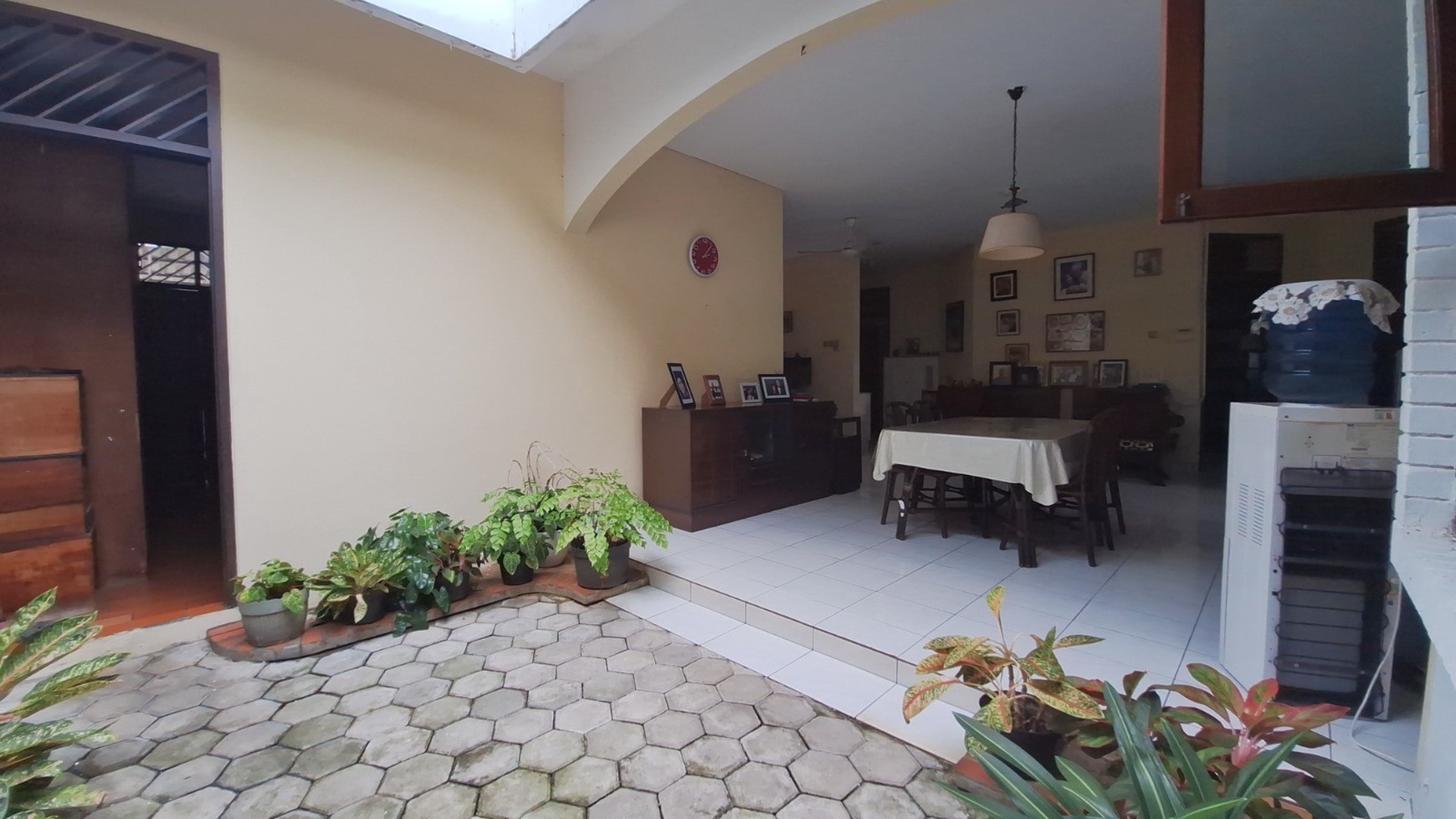 Rumah Terawat dalam Komplek Cinere, Harga Termurah - Nego Sampai Deal