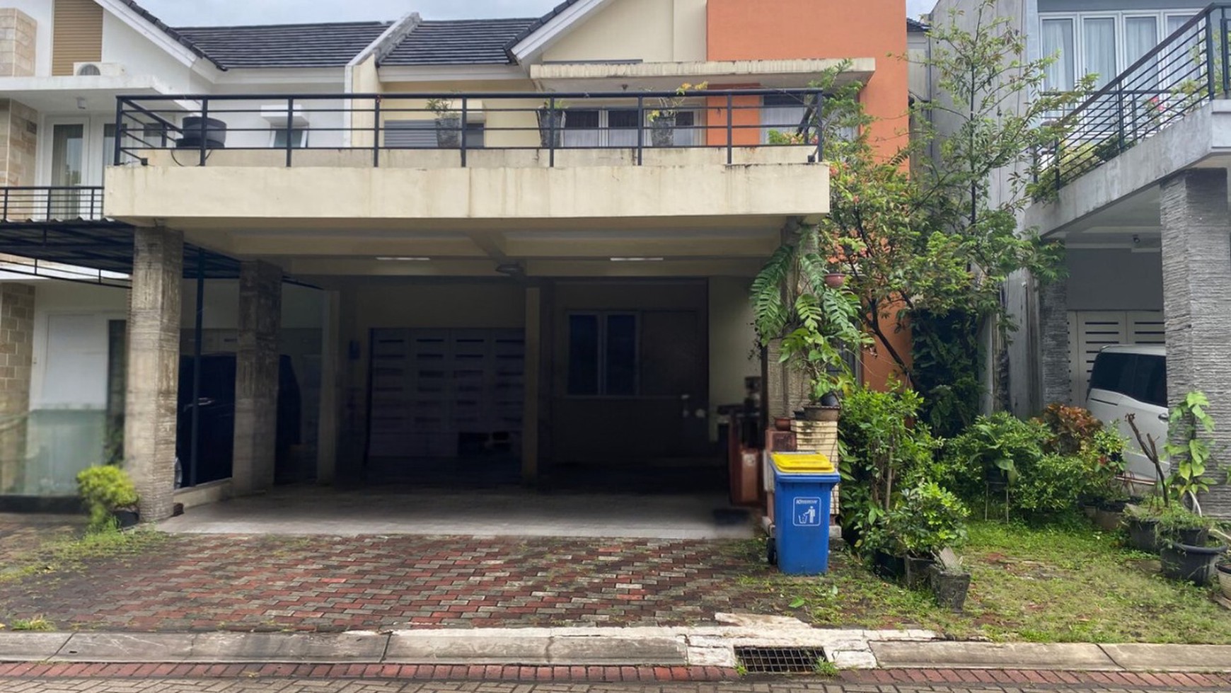 Rumah Cantik 2 Lantai Sangat Strategis Di Cluster Latinos Hanya 7 Menit Ke Toll JORR BSD Tangsel