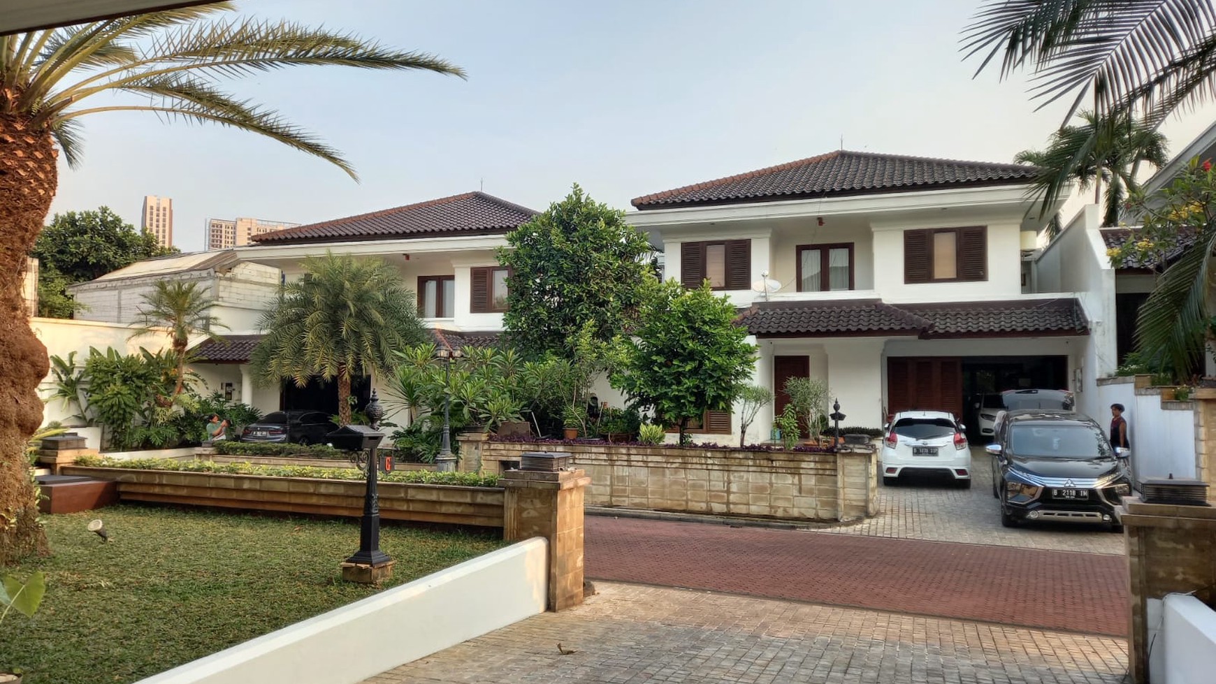 Rumah Hitung Tanah Area Cipete