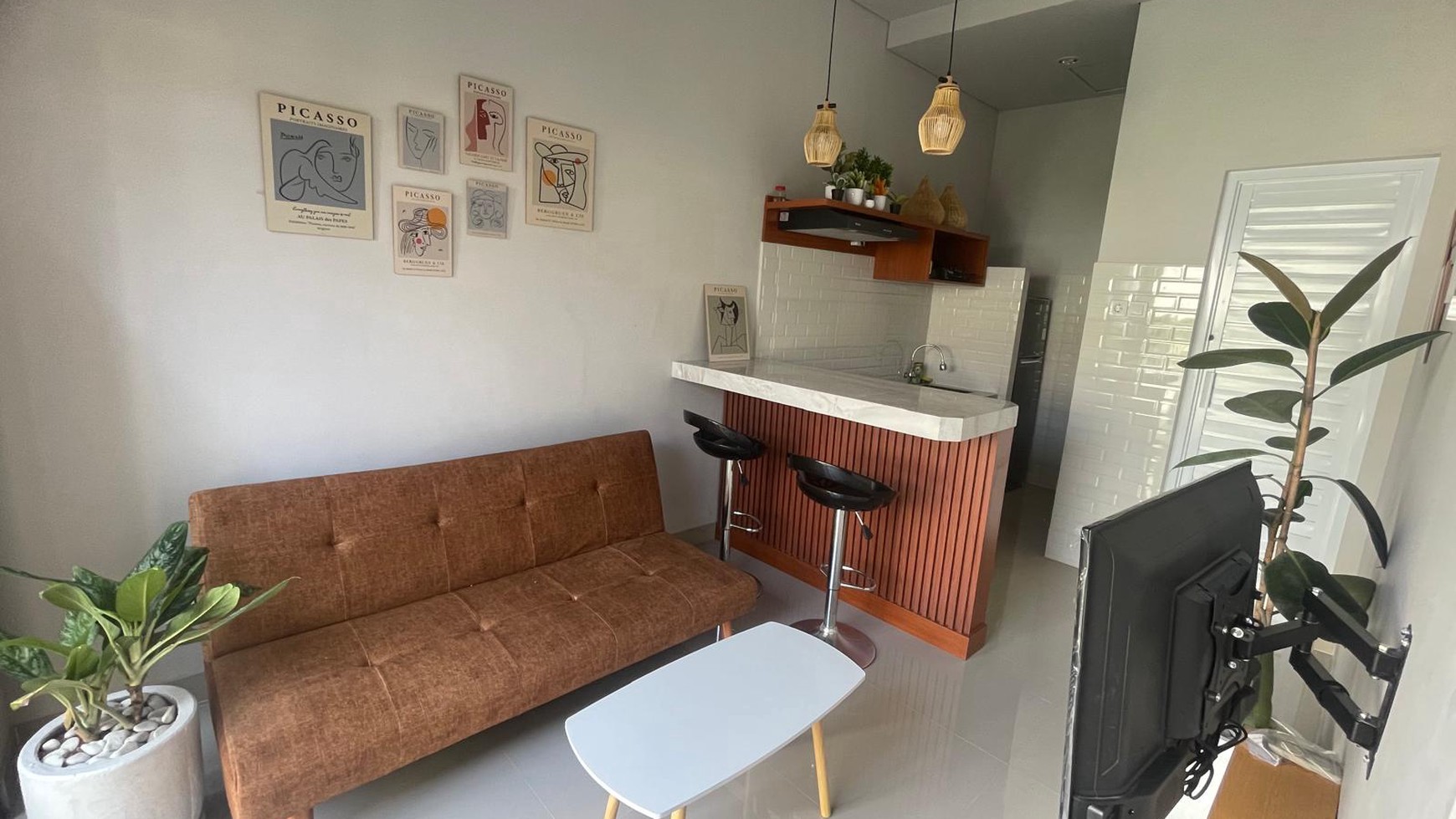 Rumah Hitung Tanah Area Cipete