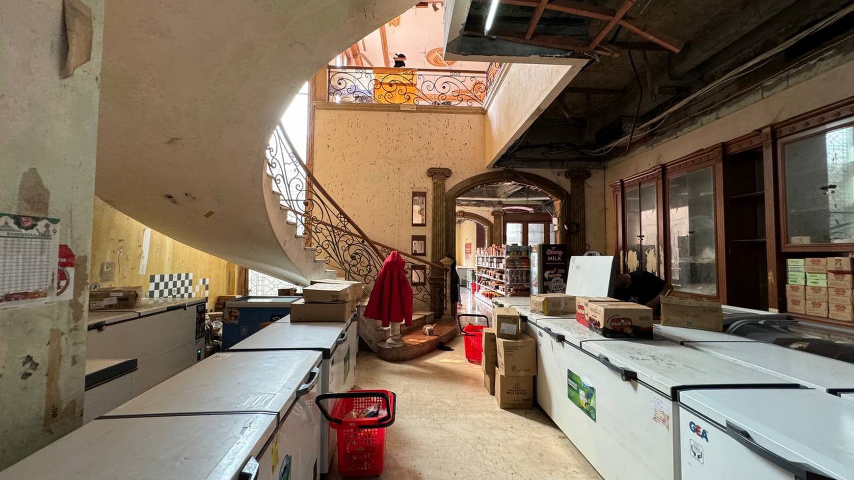 Cinere blok A rumah dalam komplek premium depan cineremal