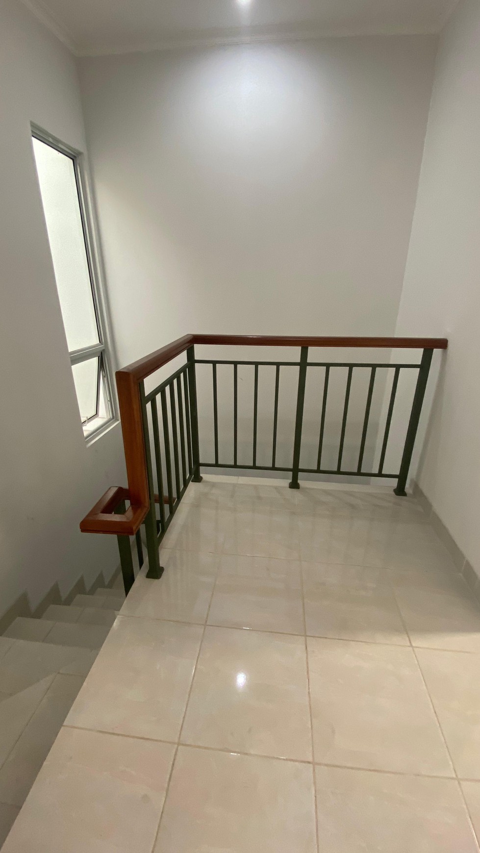Best Price. Rumah bagus Boston Village, Gading Serpong