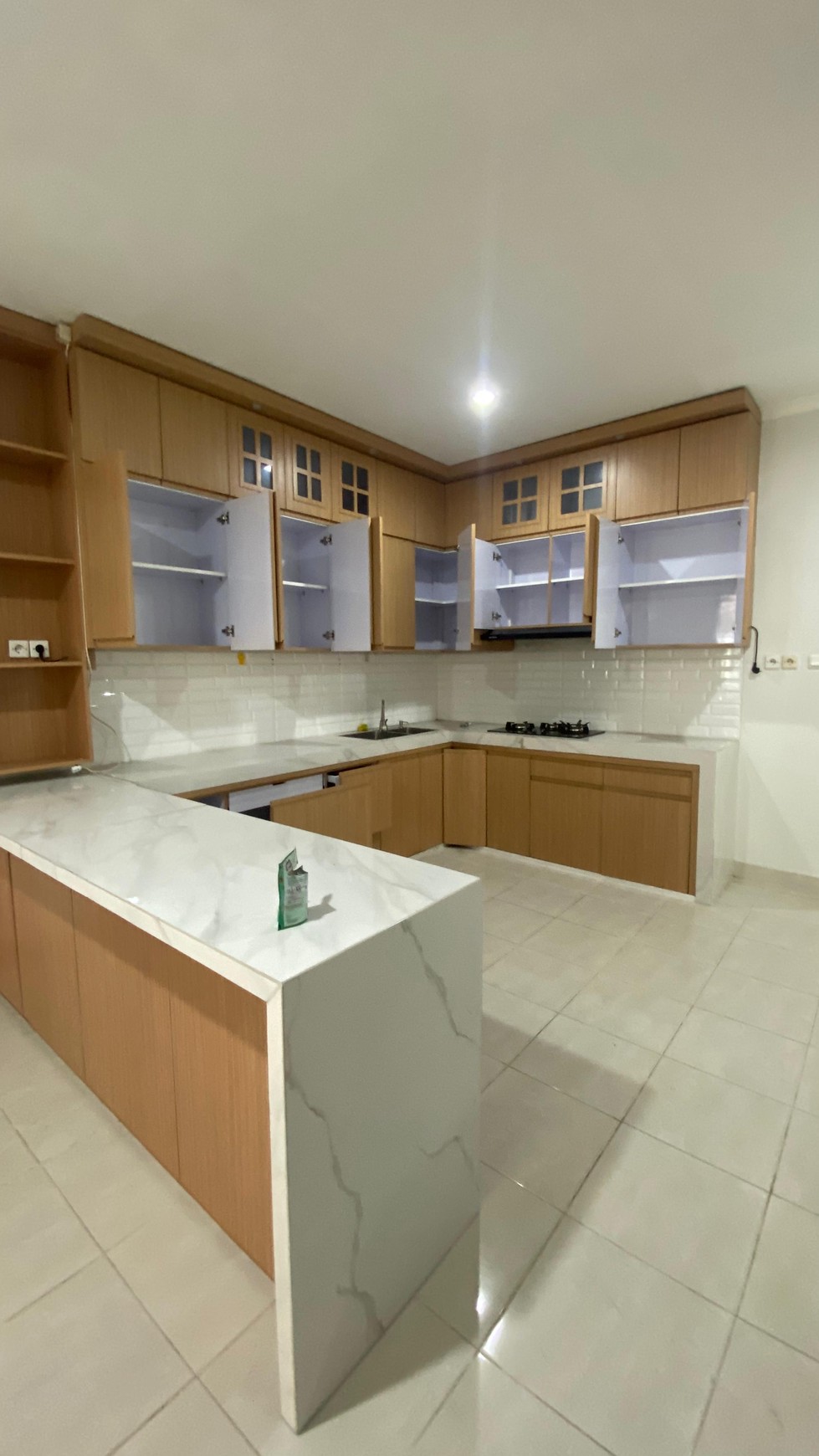 Best Price. Rumah bagus Boston Village, Gading Serpong