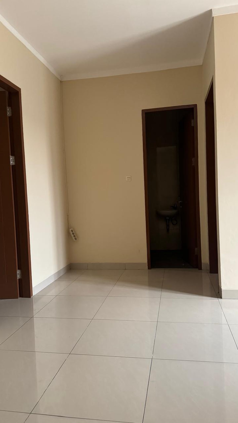 Rumah 2 lantai, dalam cluster di Graha Bintaro