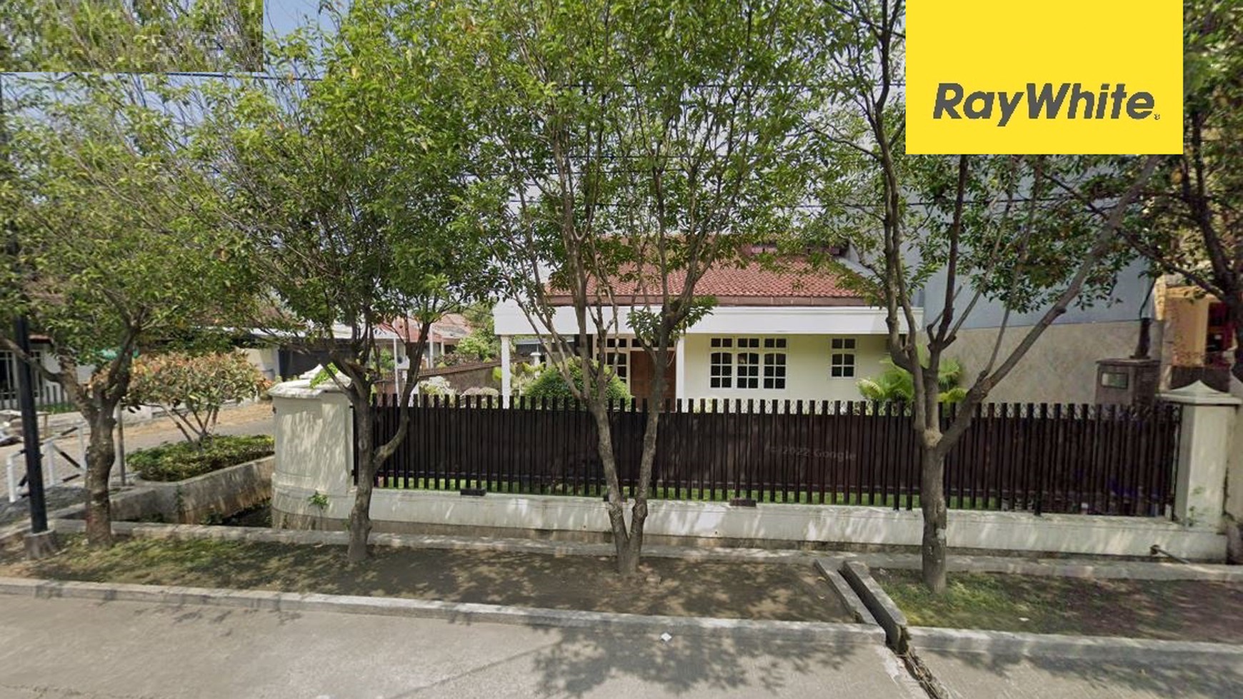 Rumah Hook Dijual Ketintang Baru Surabaya