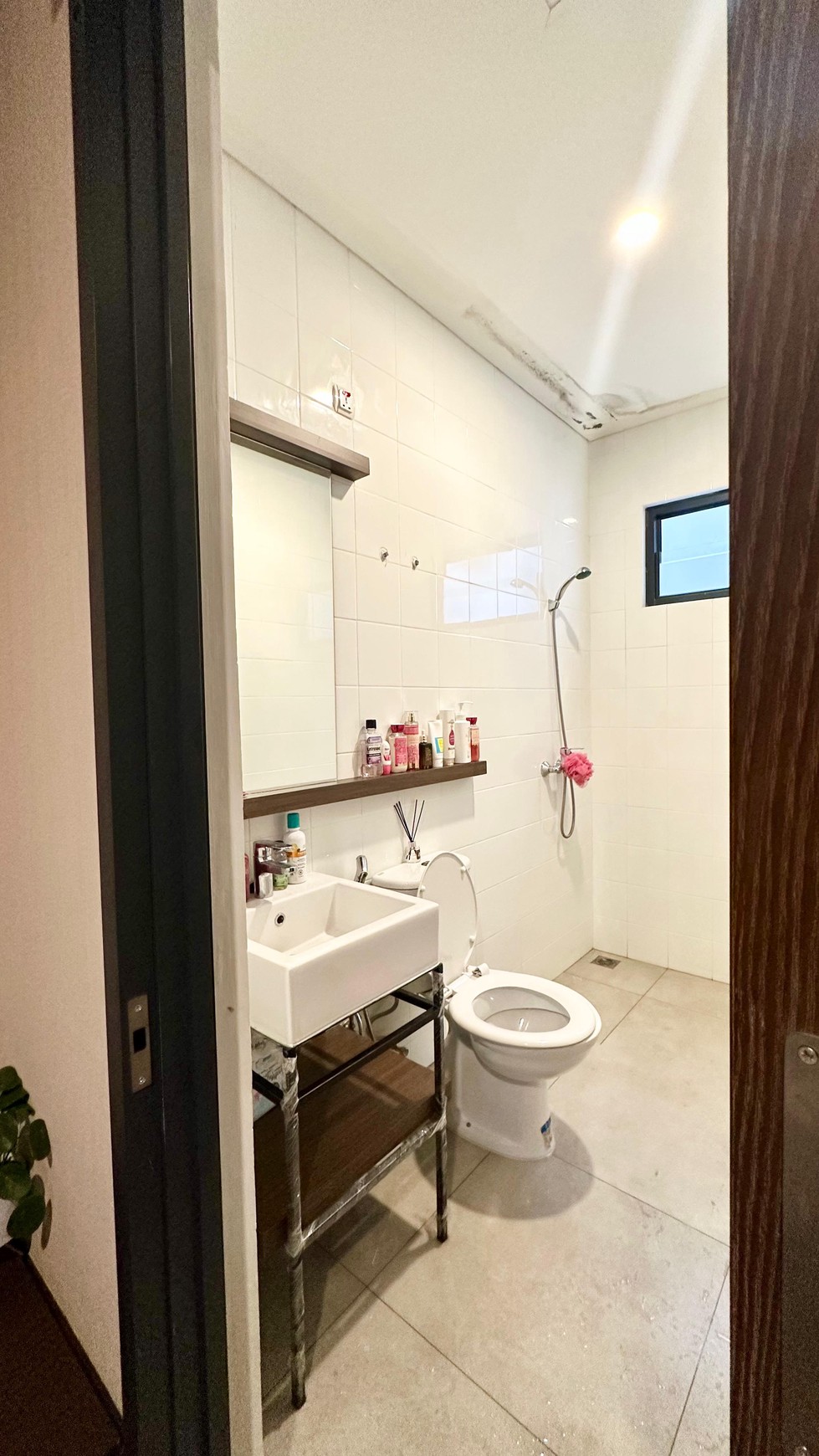 Rumah bagus, Minimalis dalam Cluster di BSD