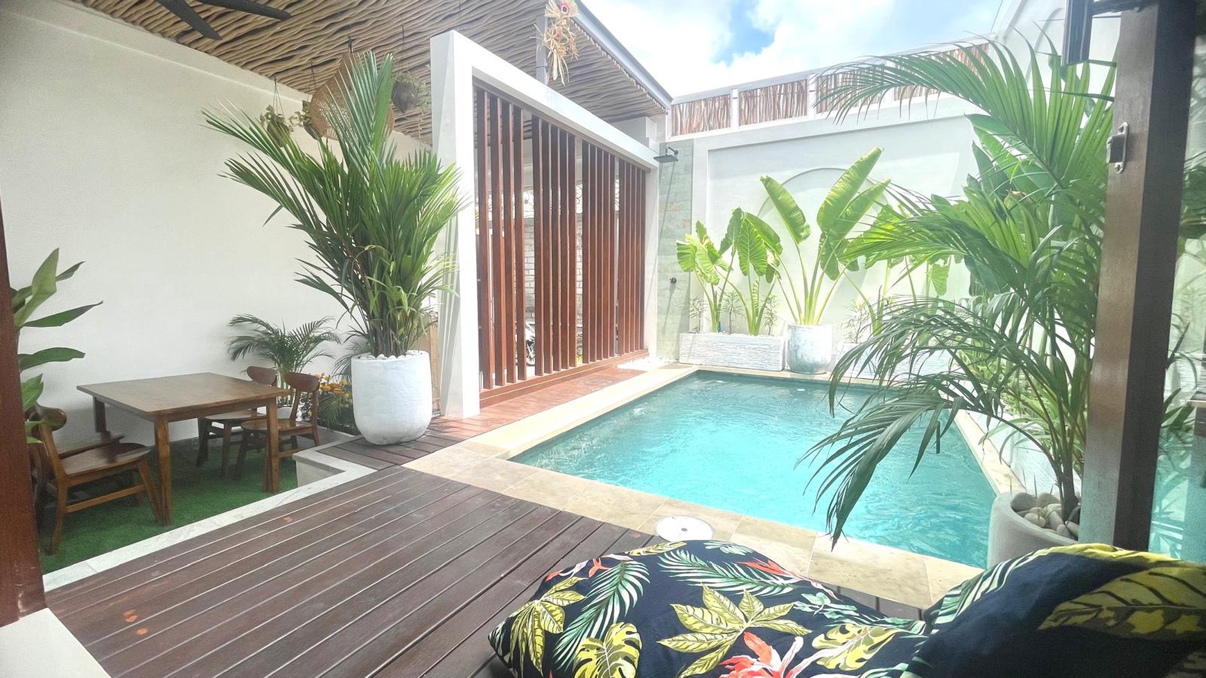 Yearly Rental - Modern 1-Bedroom Villa with Private Pool in Prime Padonan Location