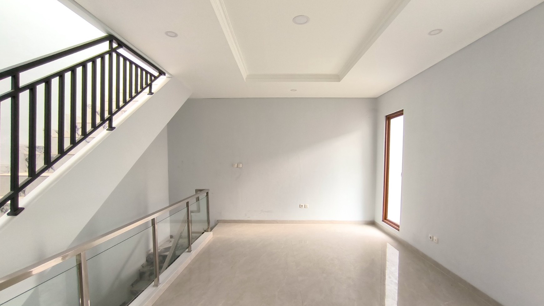 Rumah Bagus,dalam cluster di Bintaro Jaya Sektor 9