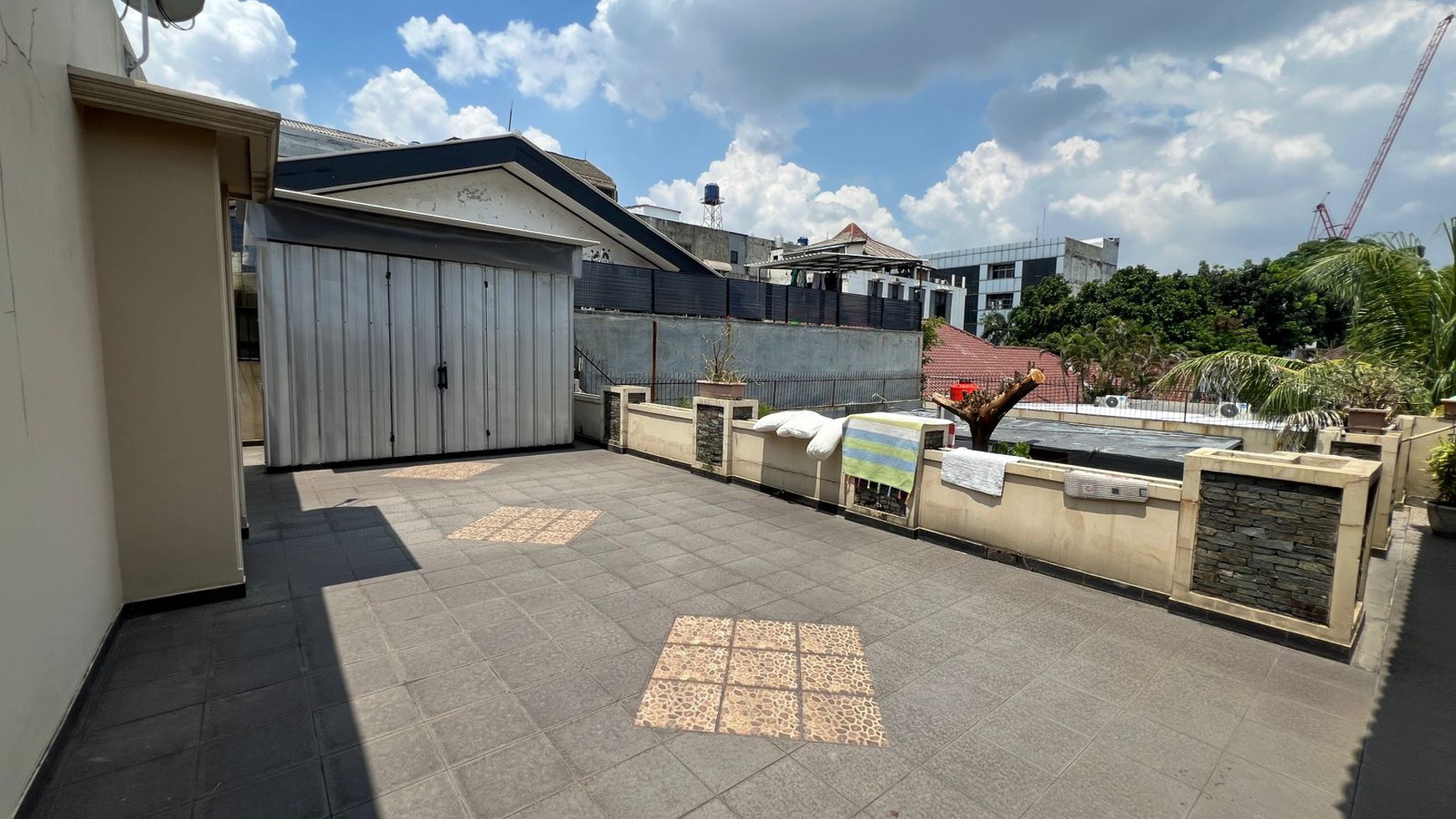 Rumah Hitung Tanah Area Cipete