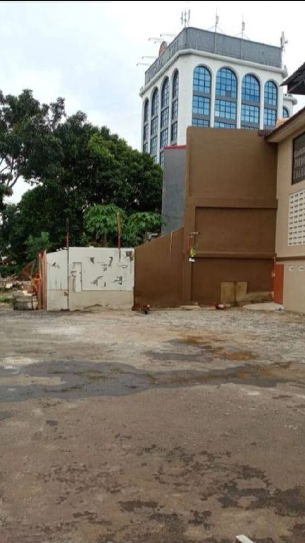 Rumah Hitung Tanah Area Cipete