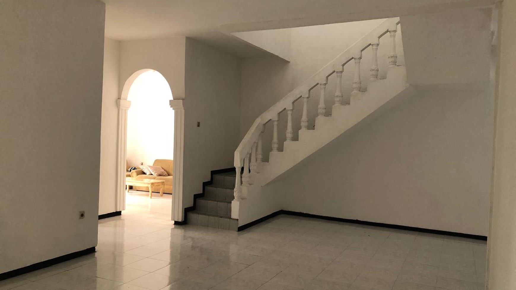 Rumah Hitung Tanah Area Cipete