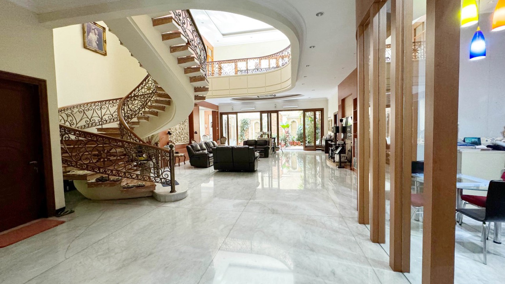 Rumah Hitung Tanah Area Cipete