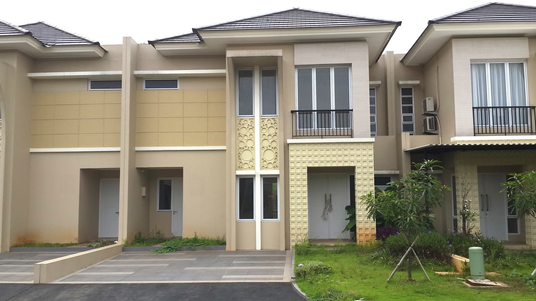 Dijual Rumah Siap Huni di Water Spring, Grand Wisata, Bekasi
