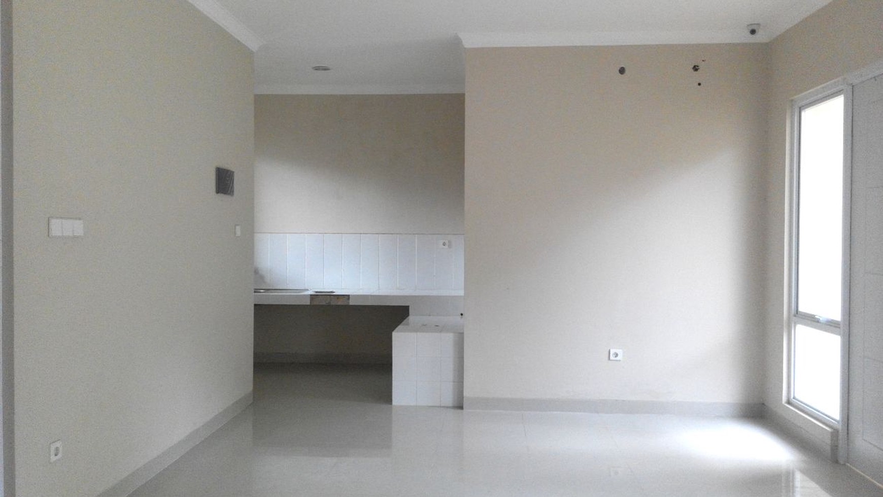 Dijual Rumah Siap Huni di Water Spring, Grand Wisata, Bekasi