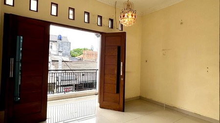 Rumah Bagus Di Jl Tebet Barat Dalam Raya Jakarta Selatan