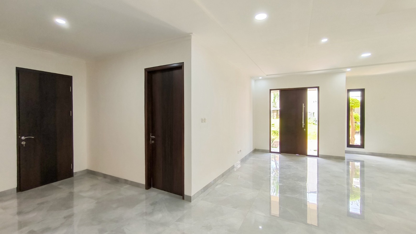 Rumah Bagus,dalam ruangan rapih  di Bintaro Jaya 9