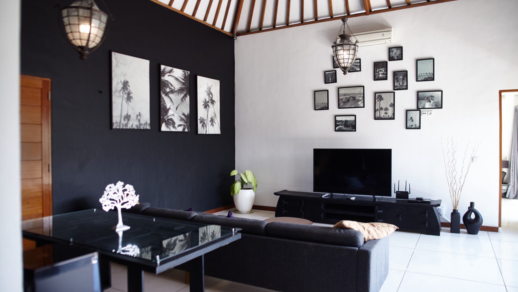 For Annual Rental - Modern boutique villa 3 bedrooms walking distance to the beach clubs in the heart of Canggu