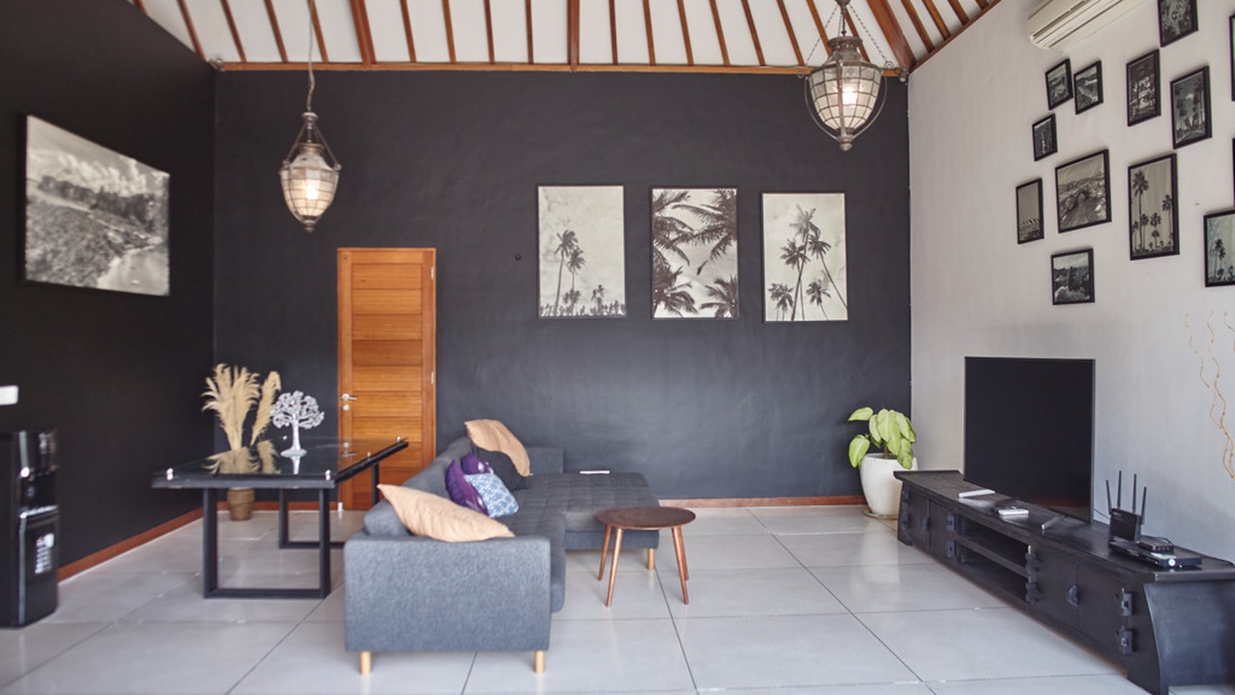 For Annual Rental - Modern boutique villa 3 bedrooms walking distance to the beach clubs in the heart of Canggu