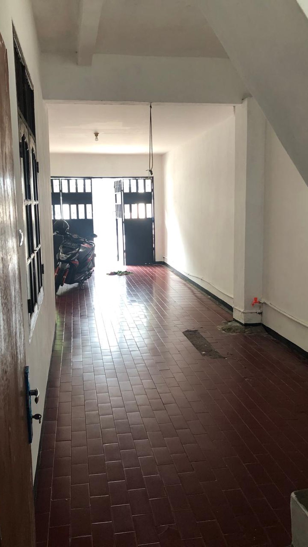 Rumah apik, Rapih 2 lantai siap huni di Tanah Kusir