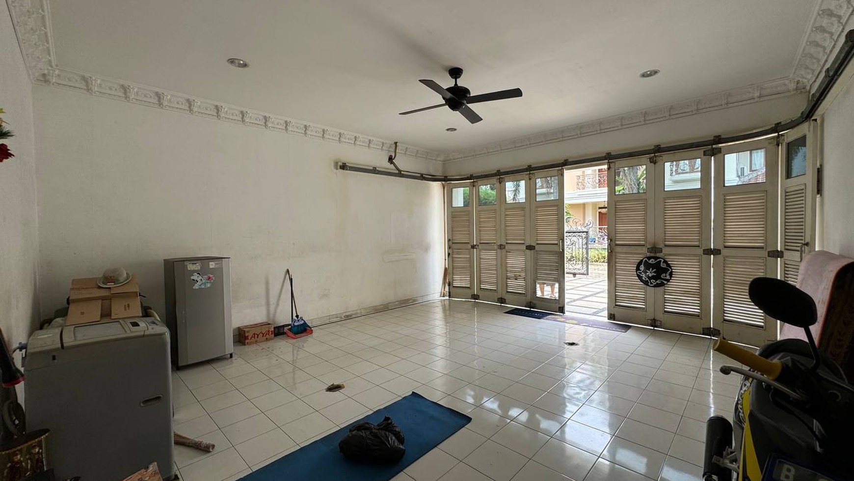 Pondok Labu Pangkalan Jati rawa kopi rumah mewah private dengan swimpool fullfurnished