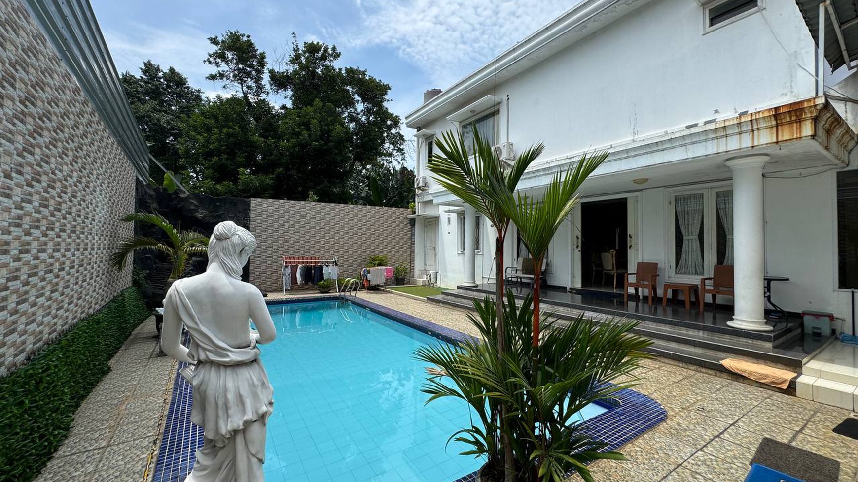 Pondok Labu Pangkalan Jati rawa kopi rumah mewah private dengan swimpool fullfurnished