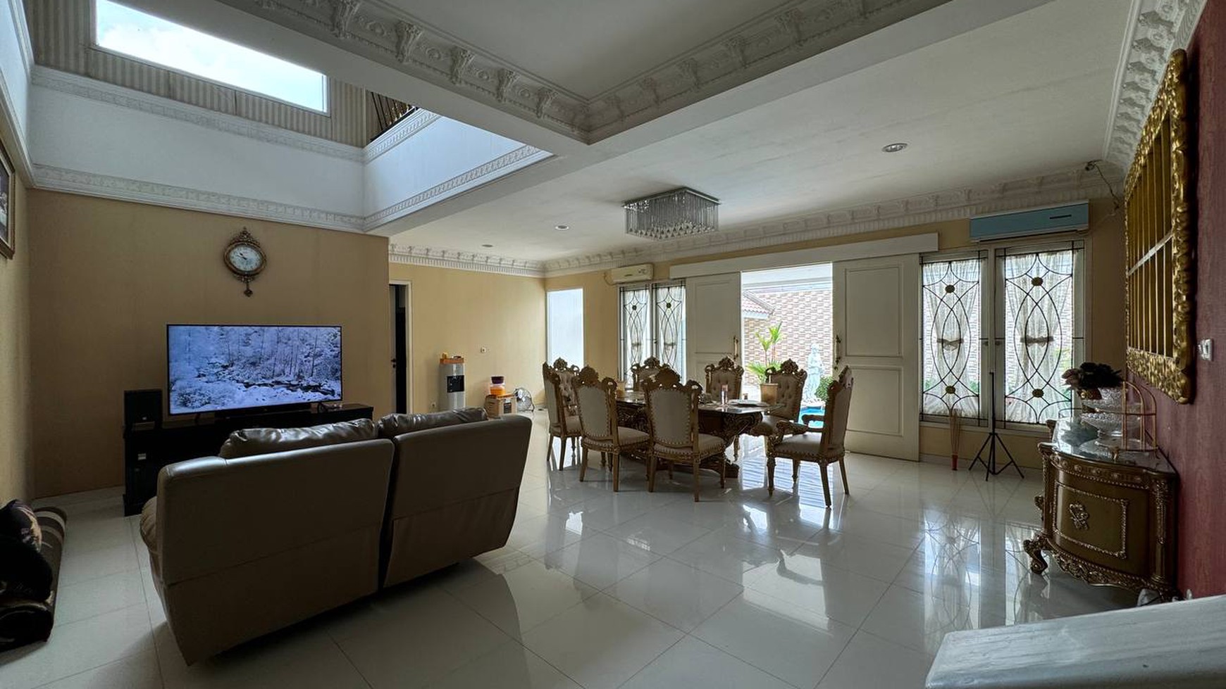 Pondok Labu Pangkalan Jati rawa kopi rumah mewah private dengan swimpool fullfurnished