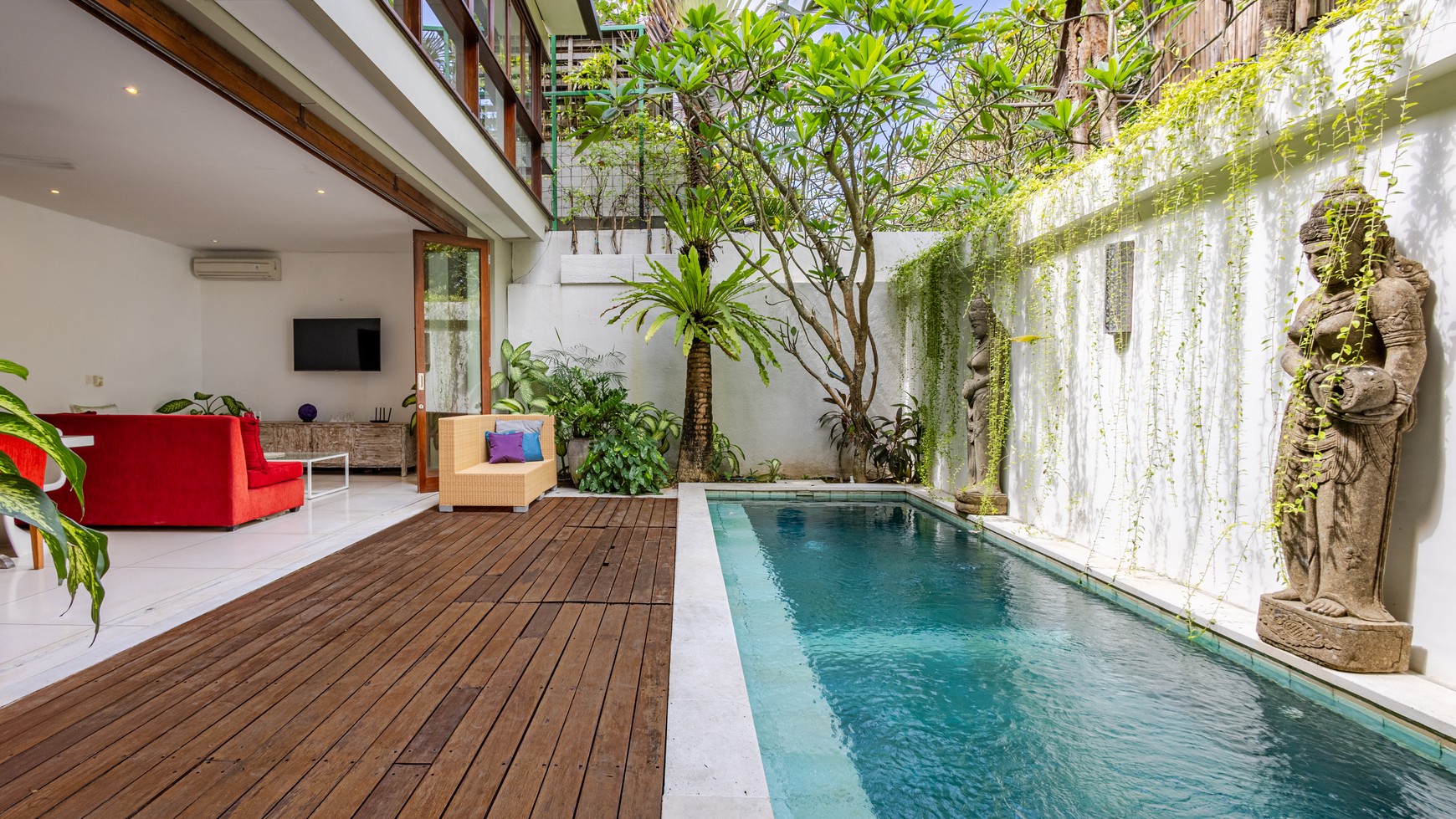 For Annual Rental - Modern boutique villa 4 bedrooms walking distance to the beach clubs in the heart of Canggu