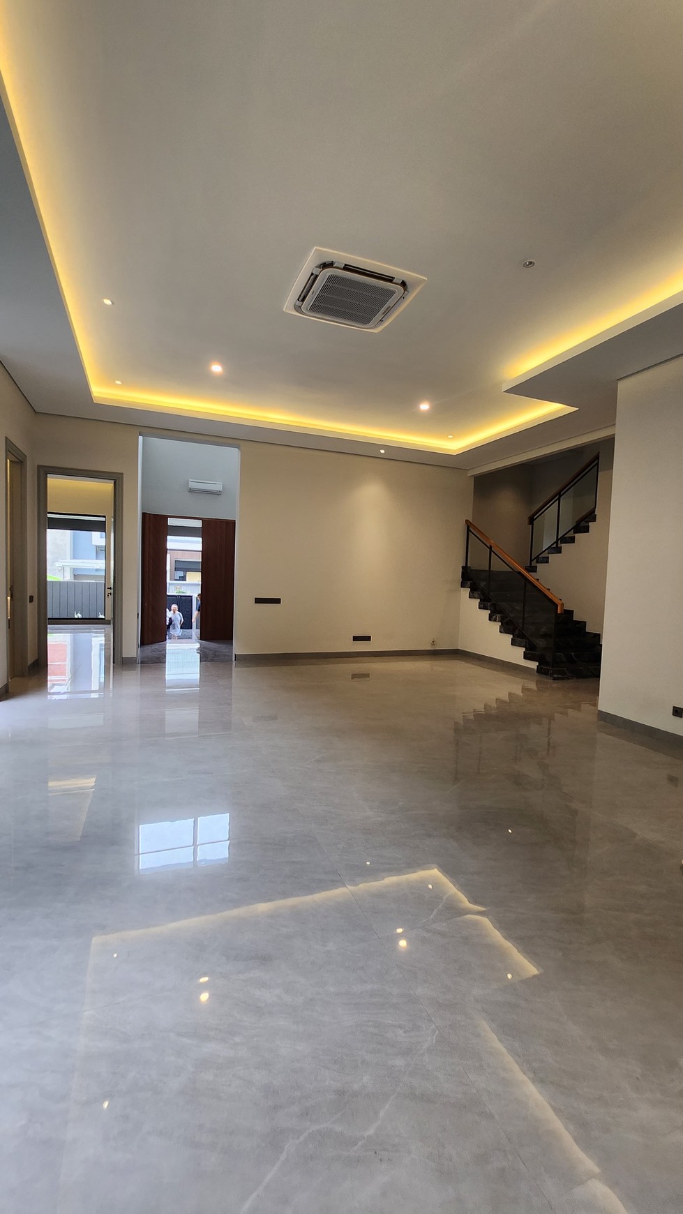 Dijual Rumah Baru Pakuwon Indah Imperial.Golf Surabaya dekat Graha Family, Citraland, Pakuwon Mall, Bukit Darmo Golf