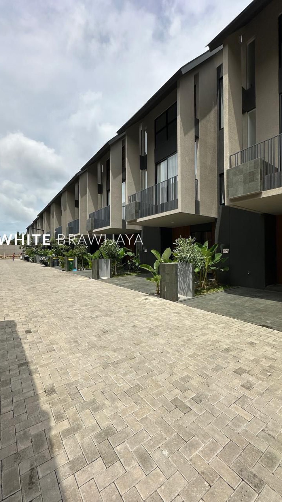 Rumah Hitung Tanah Area Cipete