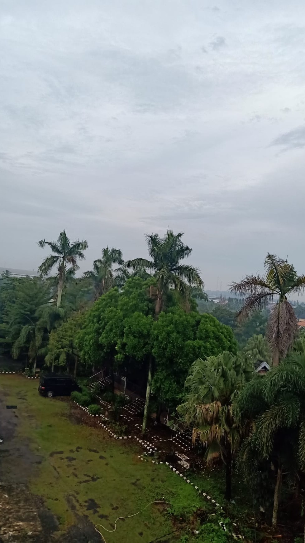 Jual Murah Hotel kondisi asri dan bagus di JL. suhanda Palembang sumatera selatan