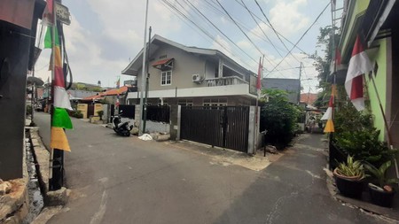 Rumah 2 lantai, bebas banjir di Matraman