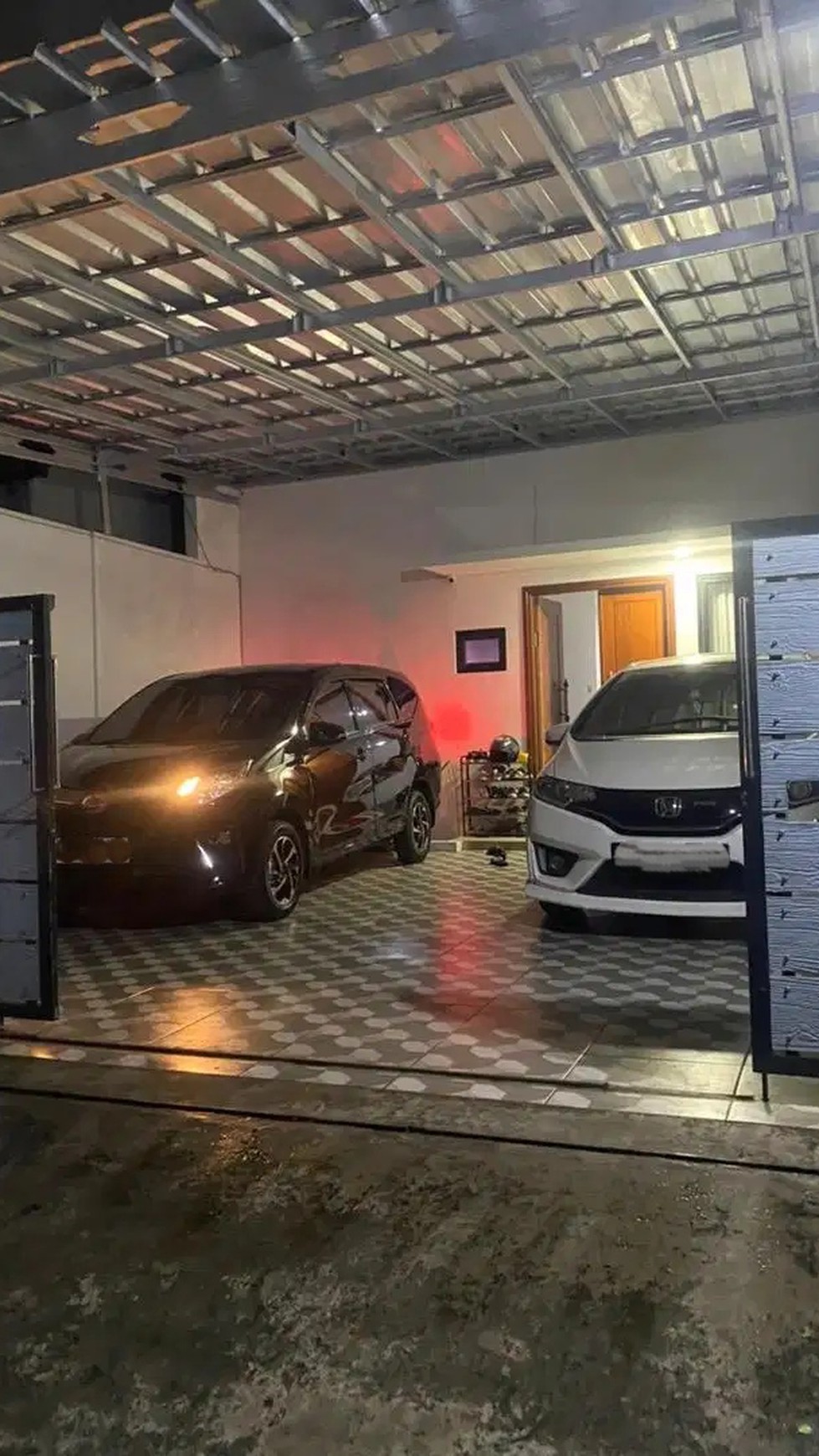 Flash Sale. Rumah bagus Bumi Puspitek Asri Pagedangan, depan jln utama.. 