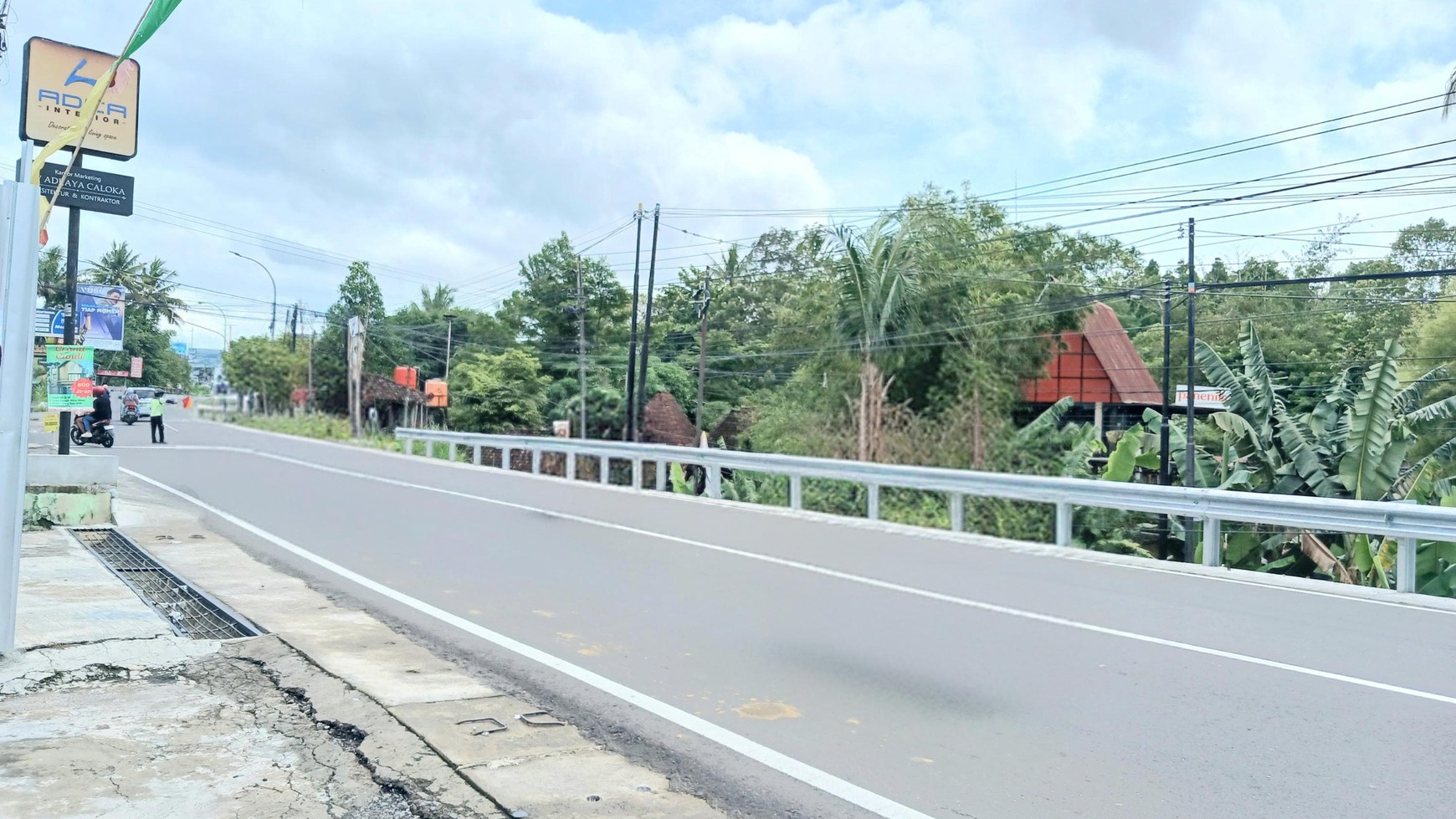 Tanah Bonus Bangunan dengan Luas Tanah 365 Meter Persegi di Jalan Kaliurang