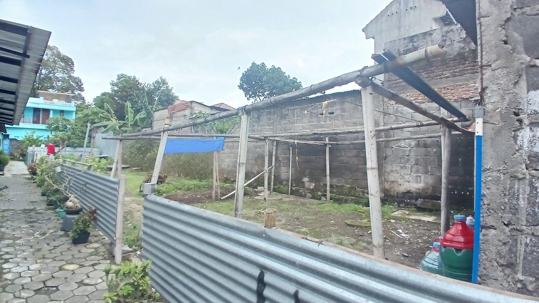 Tanah Bonus Bangunan dengan Luas Tanah 365 Meter Persegi di Jalan Kaliurang