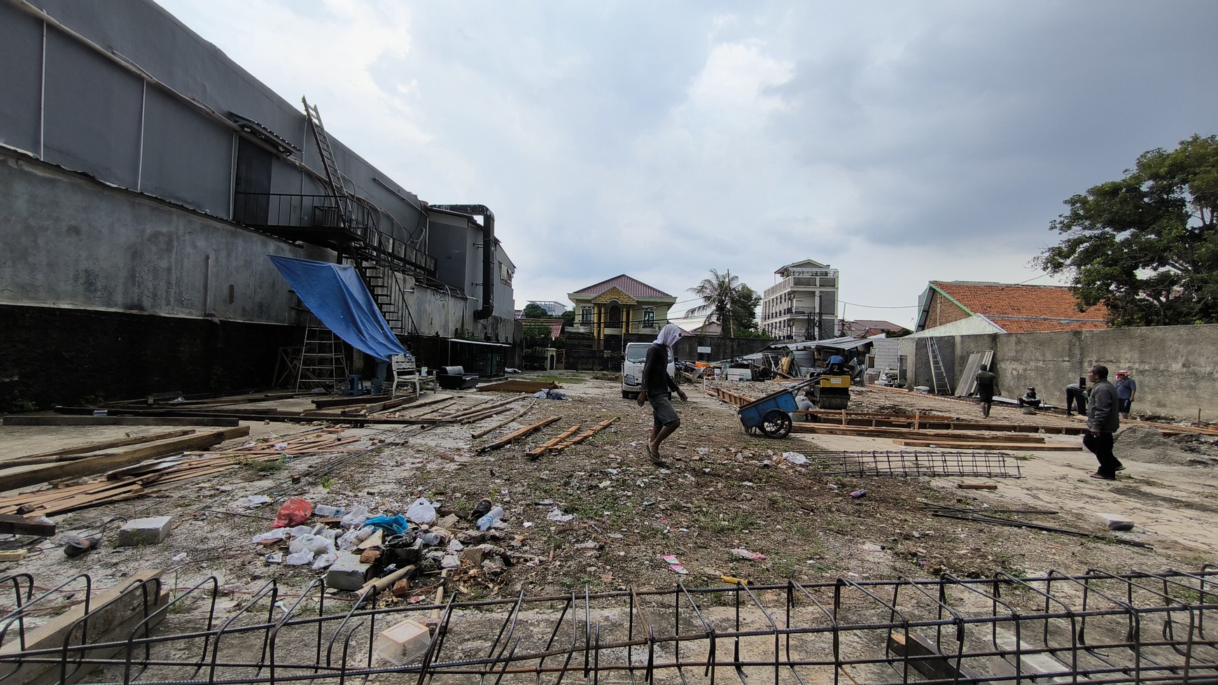 TANAH LOKASI STRATEGIS DI CILANDAK JAKARTA SELATAN COCOK UNTUK USAHA DAN HUNIAN